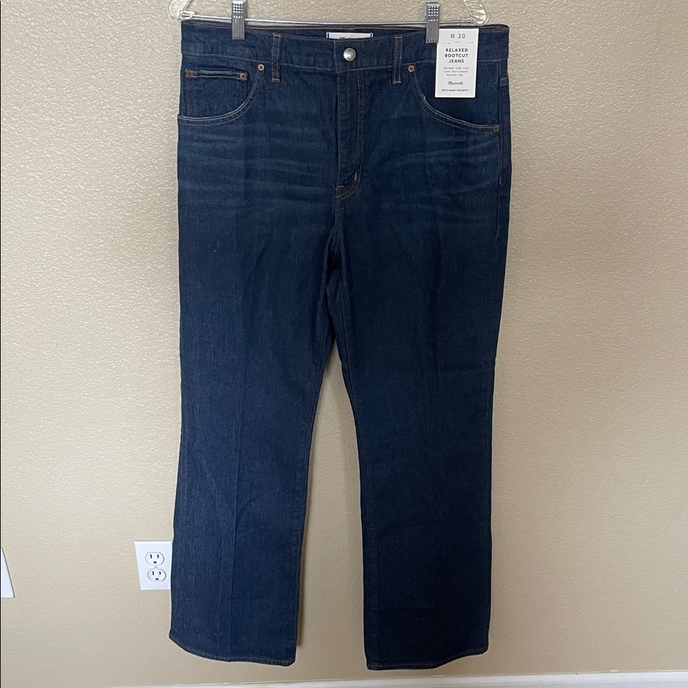 Madewell Relaxed Bootcut in dark wash